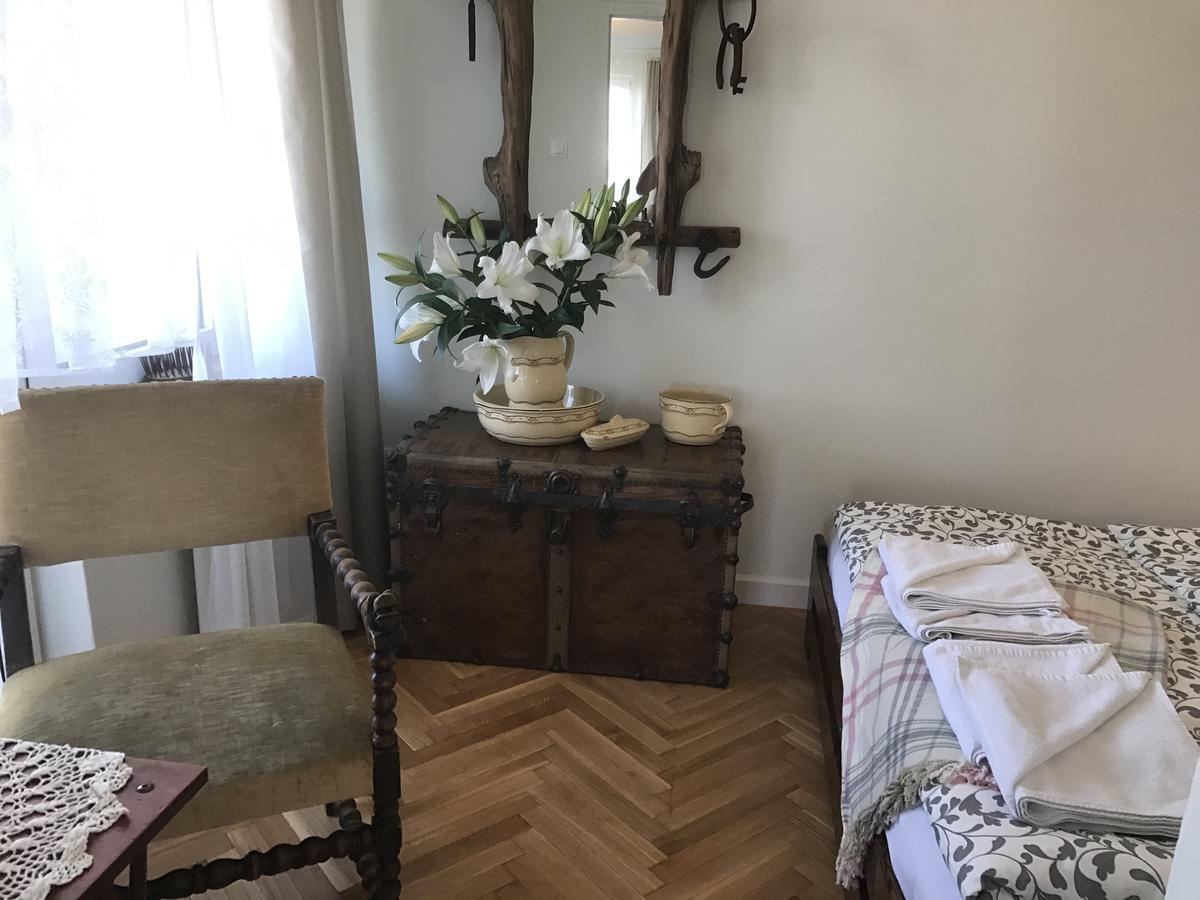 Apartament Karmelicka 19 Muzeum Polin Appartement Warschau Buitenkant foto